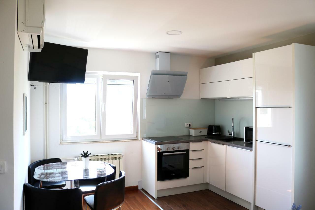 טרוגיר Apartments Ela מראה חיצוני תמונה